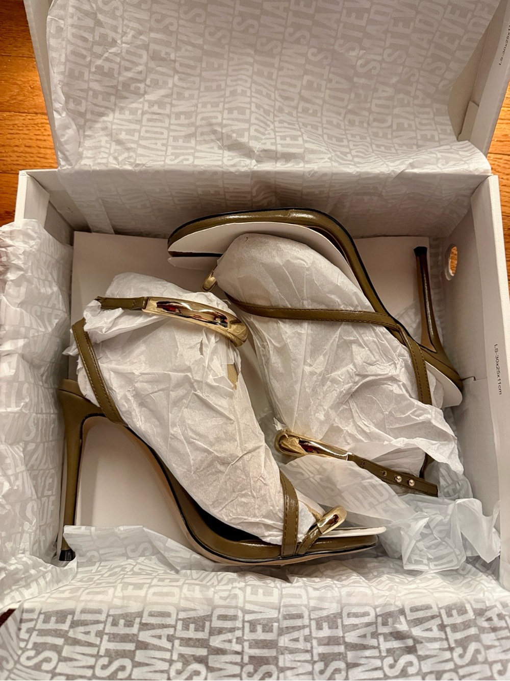 Steve Madden Tia Sandal in Olive - Picture 3 of 5